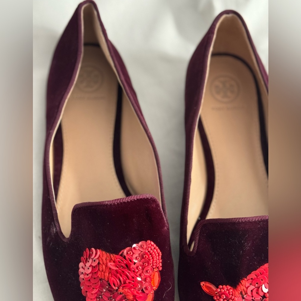 NEW Tory Burch Sz 9 Purple burgundy velvet lofer beaded heart and dove - Picture 9 of 15